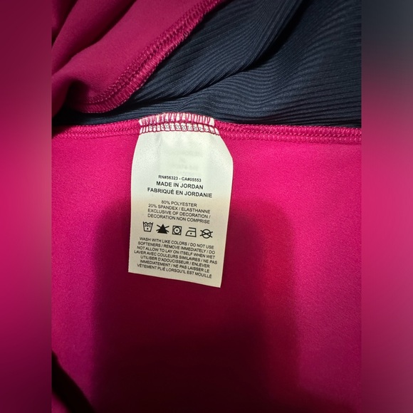- Nike Dri-Fit Yoga Burgundy Women's Tank Top Size XL - Picture 8 of 11